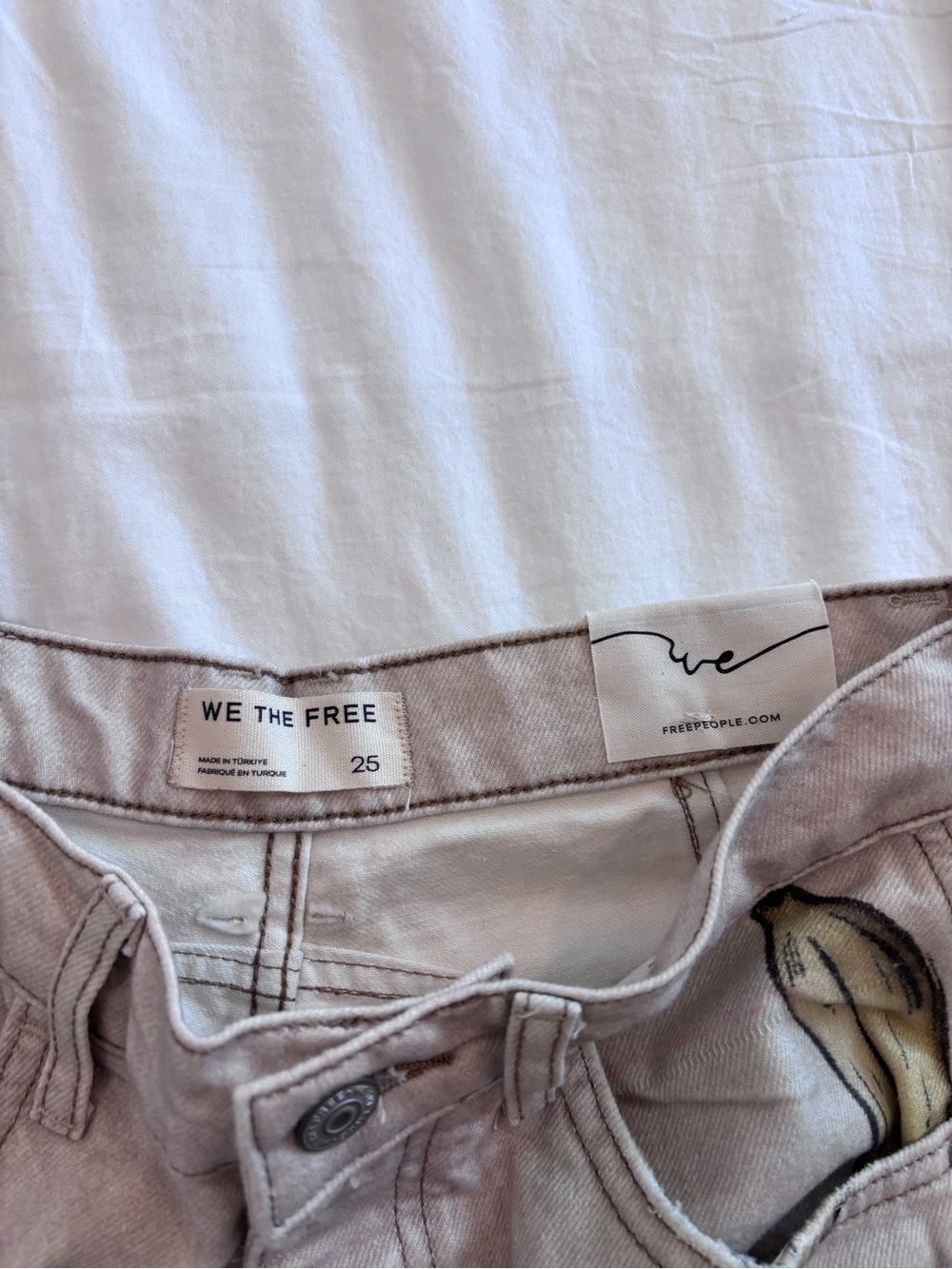 NWT We The Free | Good Luck Printed Barrel Jeans | Go Bananas | Size 25 - Picture 9 of 10